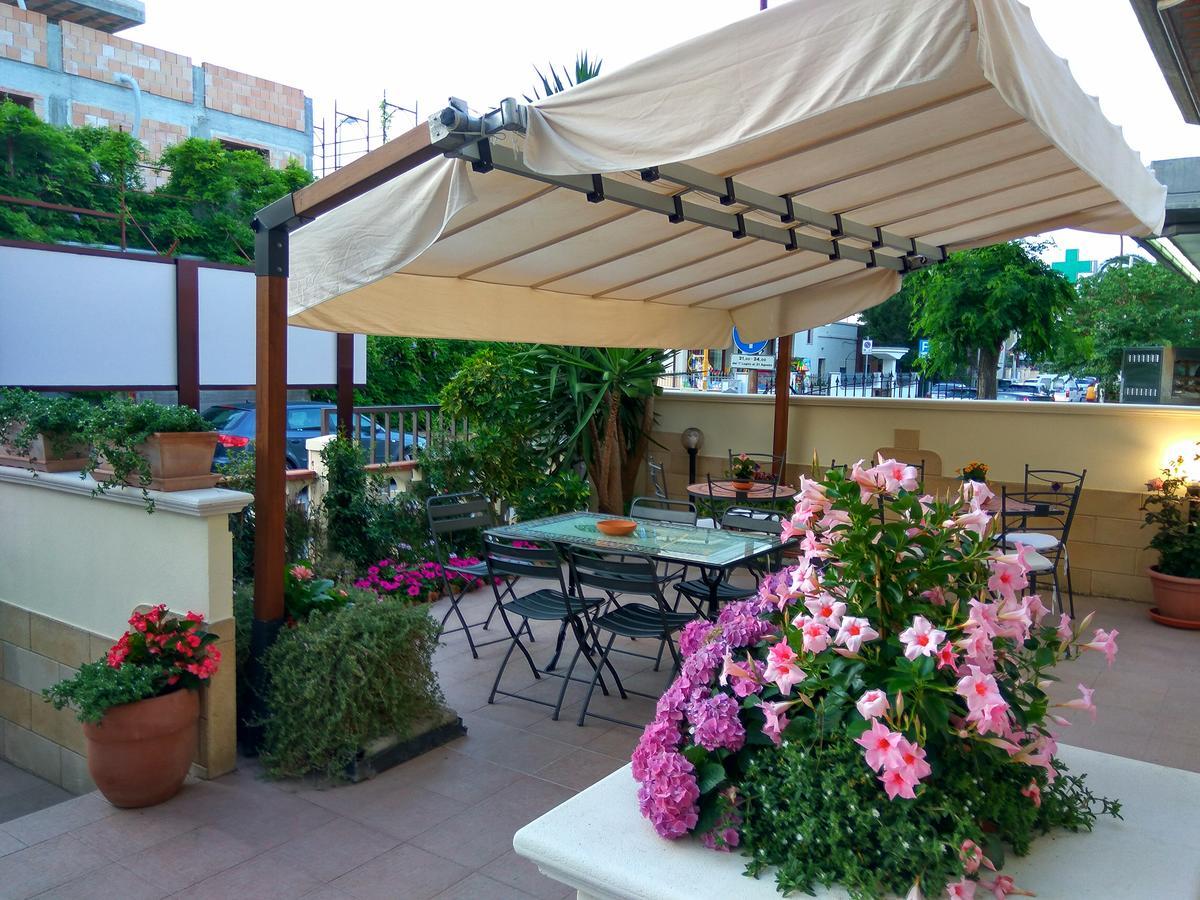 Le Camelie Panzió Marina di Ginosa Kültér fotó