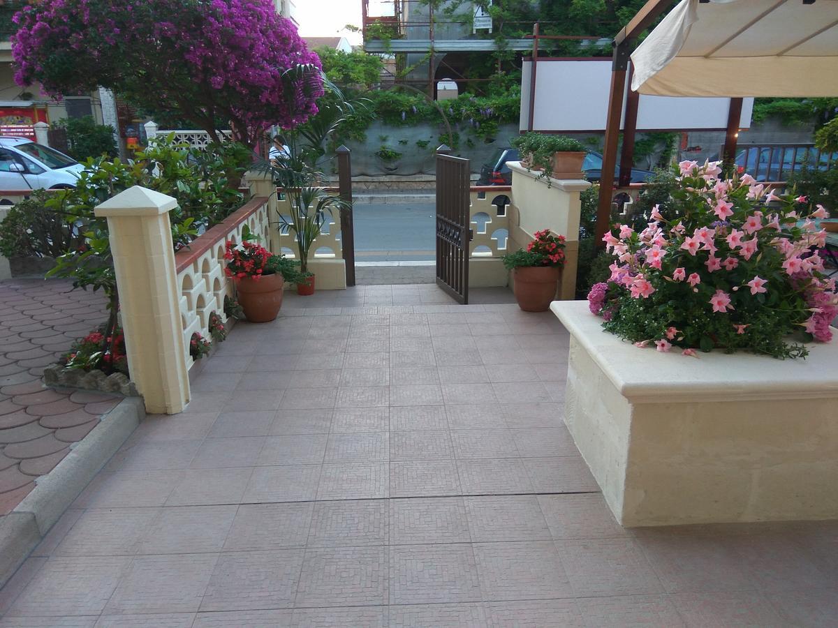 Le Camelie Panzió Marina di Ginosa Kültér fotó